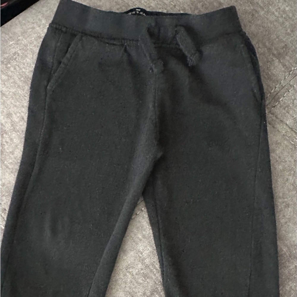 Steve’s jeans Black Joggers with Elastic Cuffs and Tapered Legs boys size 2T